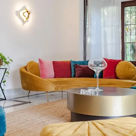 Mare By Kura Homes * Μαρμπέλλα